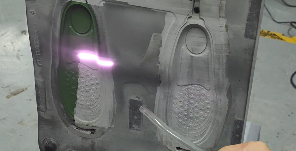 Banner-laser cleaning machine