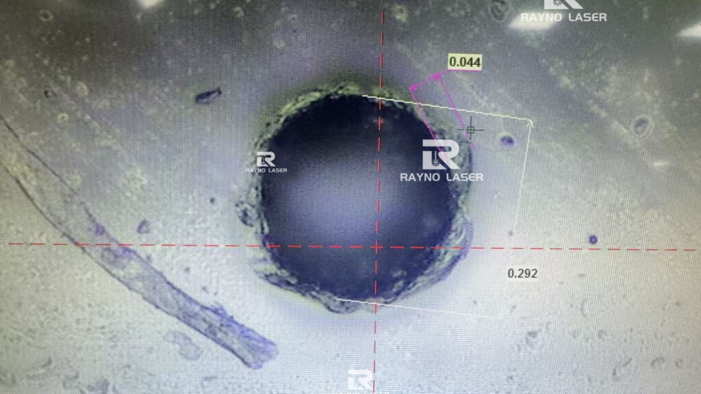 Green laser drilling D0.3mm magnification effect