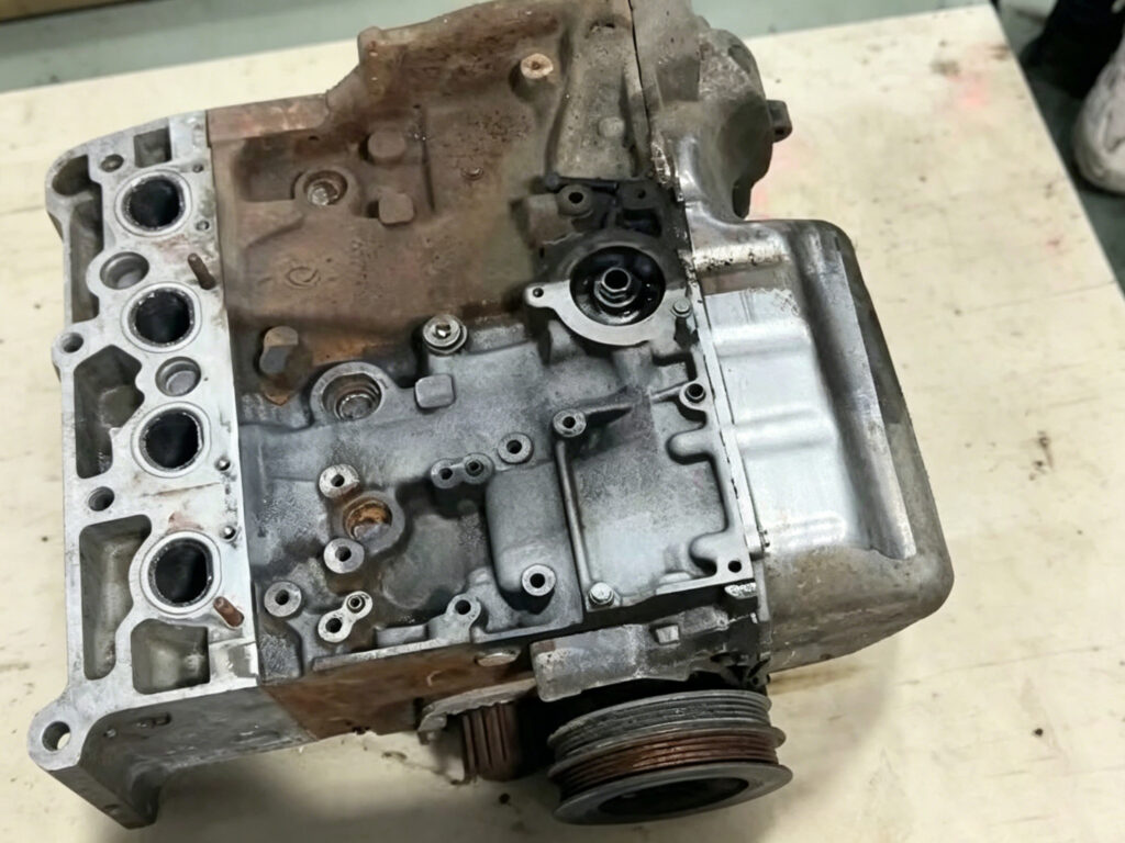 Pulse Laser Cleaning for Engine Cleaning